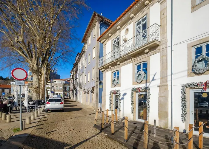 Daire The Riverside House