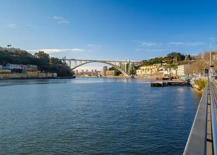 The Riverside House Porto